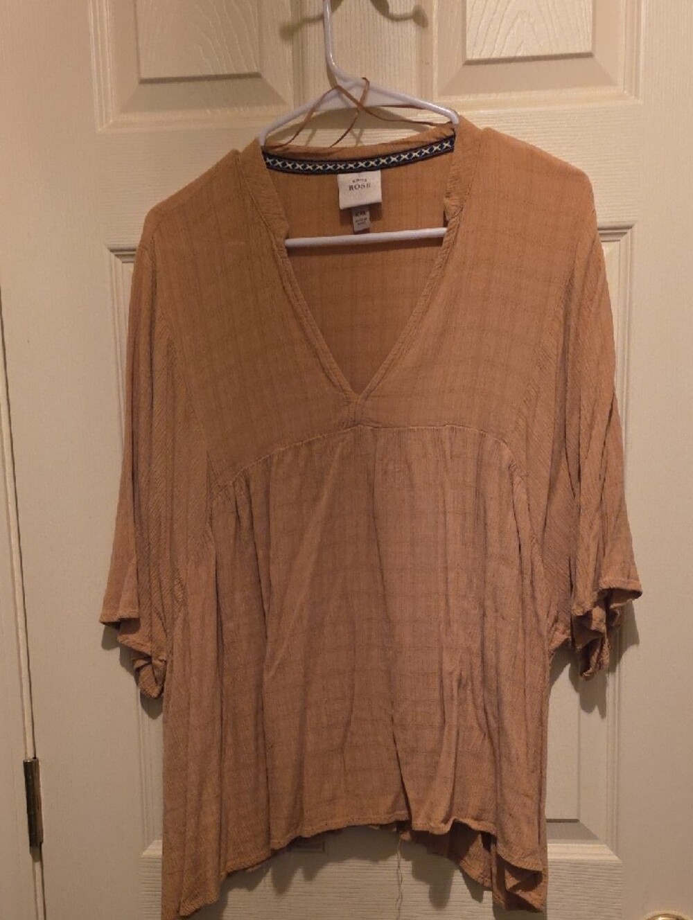 Knox Rose Rust-Tan Embroidered Trim V-Neck Top